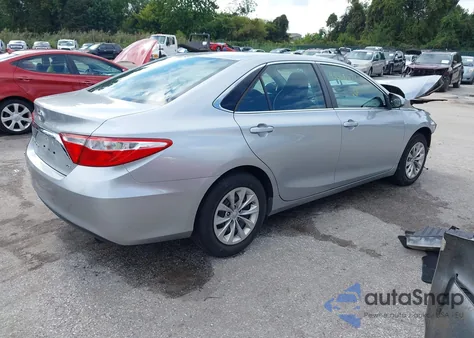 2016 Toyota Camry Le z USA, uszkodzony, nr VIN 4T1BF1FK6GU999647